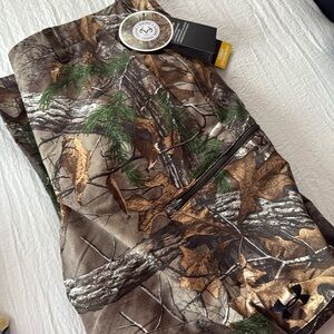 Under Armour Green and Brown Cargo Pants Realtree Camouflage